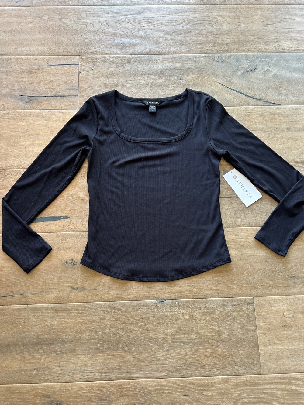 Athleta Black Scoop-Neck Long Sleeve Stretch Tee